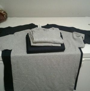 Gildan round neck T-shirts